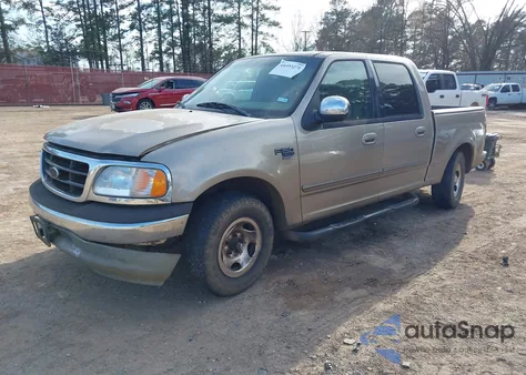 2002 Ford F-150 Lariat/Xlt z USA, uszkodzony, nr VIN 1FTRW076X2KA74193